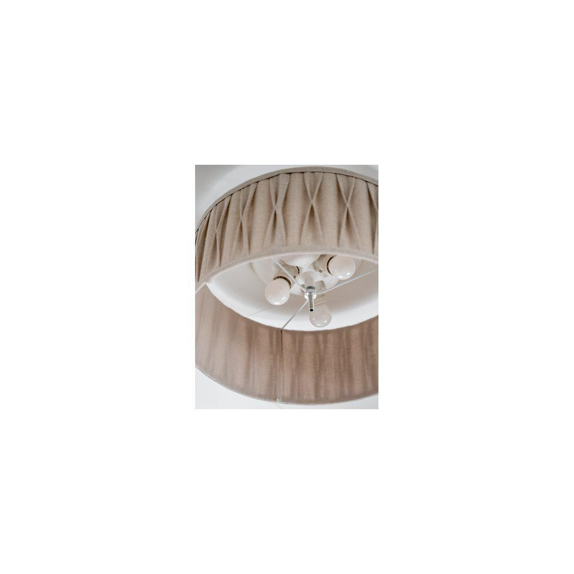 Plafond Plissé beige med stygn