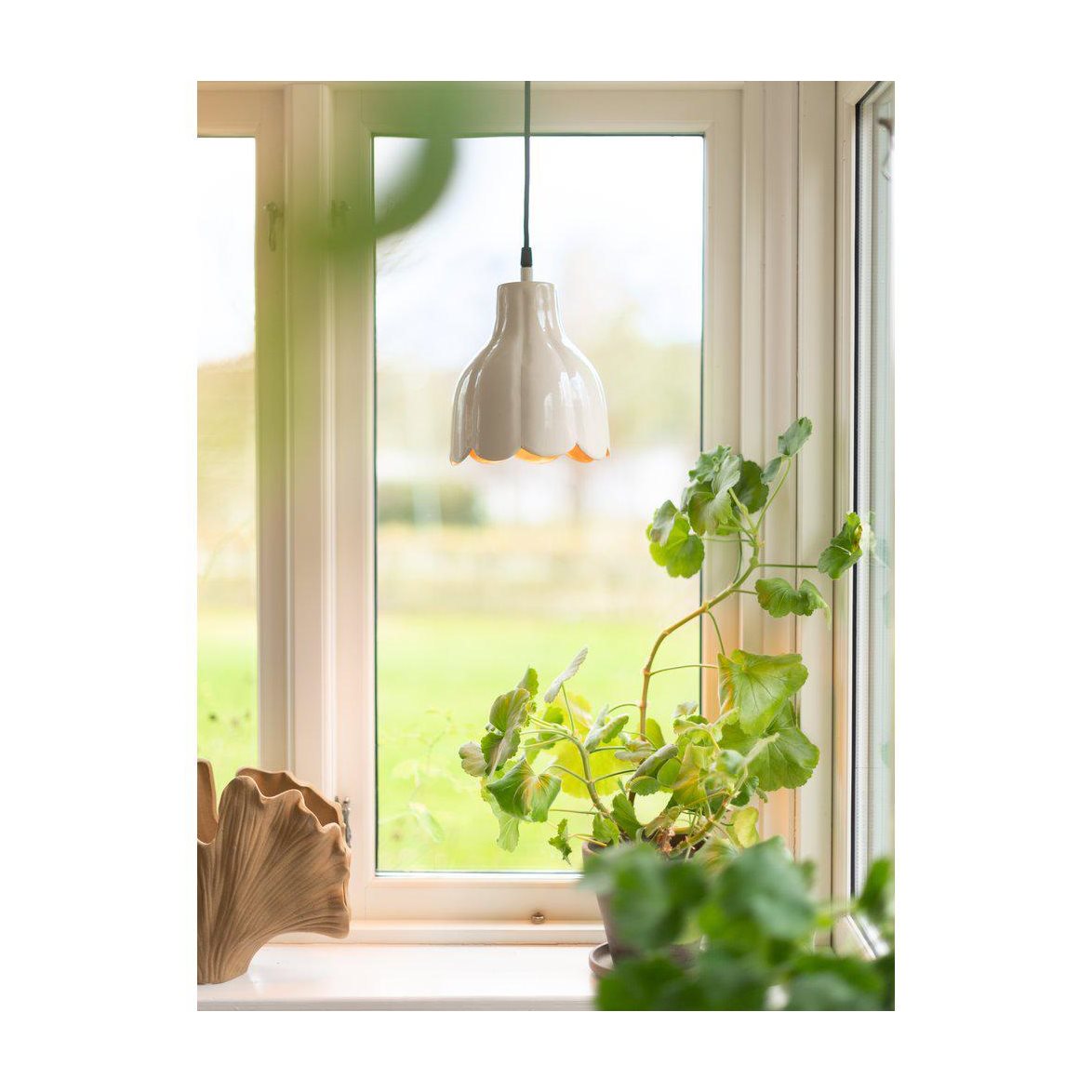 TULIPPA fönsterlampa beige