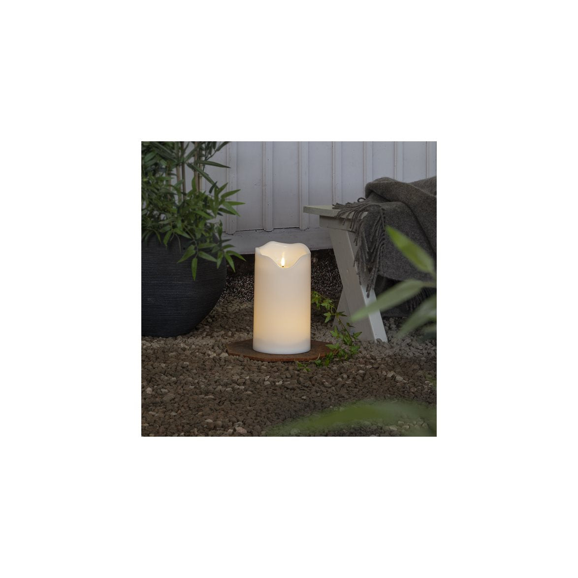Flamme Grand batteriljus mellan