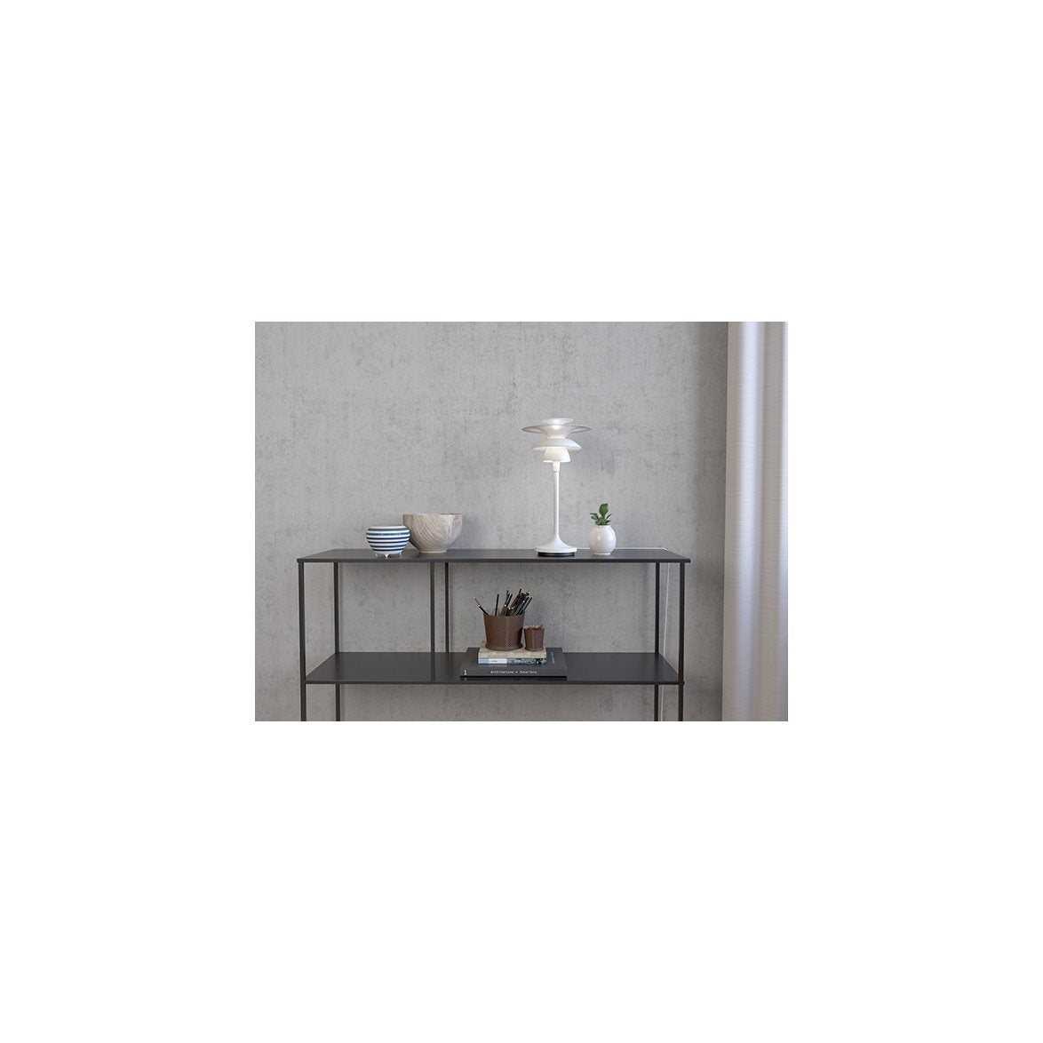 Picasso bordslampa mattvit